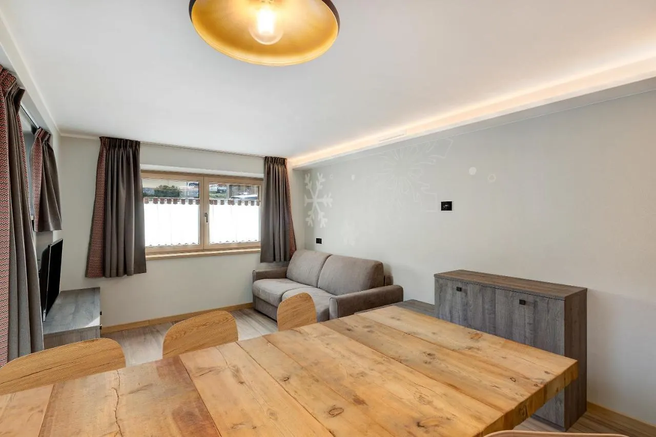 Snow Mountain Planet Suite House Ливиньо Италия